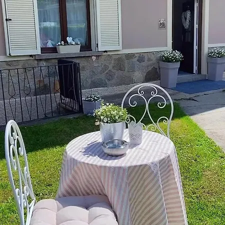 לינה וארוחת בוקר Ma Maison Pian Nava